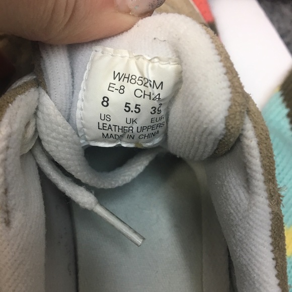 Keds- Tan Suede- Sz 8 - Picture 4 of 5